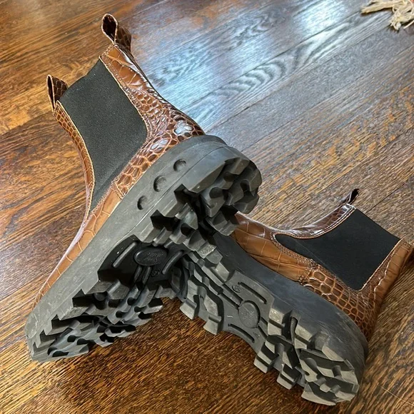 Simon Miller brown crocodile Chelsea boots size 38 - Picture 4 of 5
